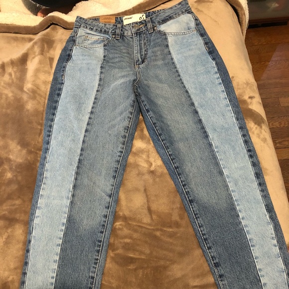 Mom Jeans. Brand new, with tags. - Picture 1 of 3